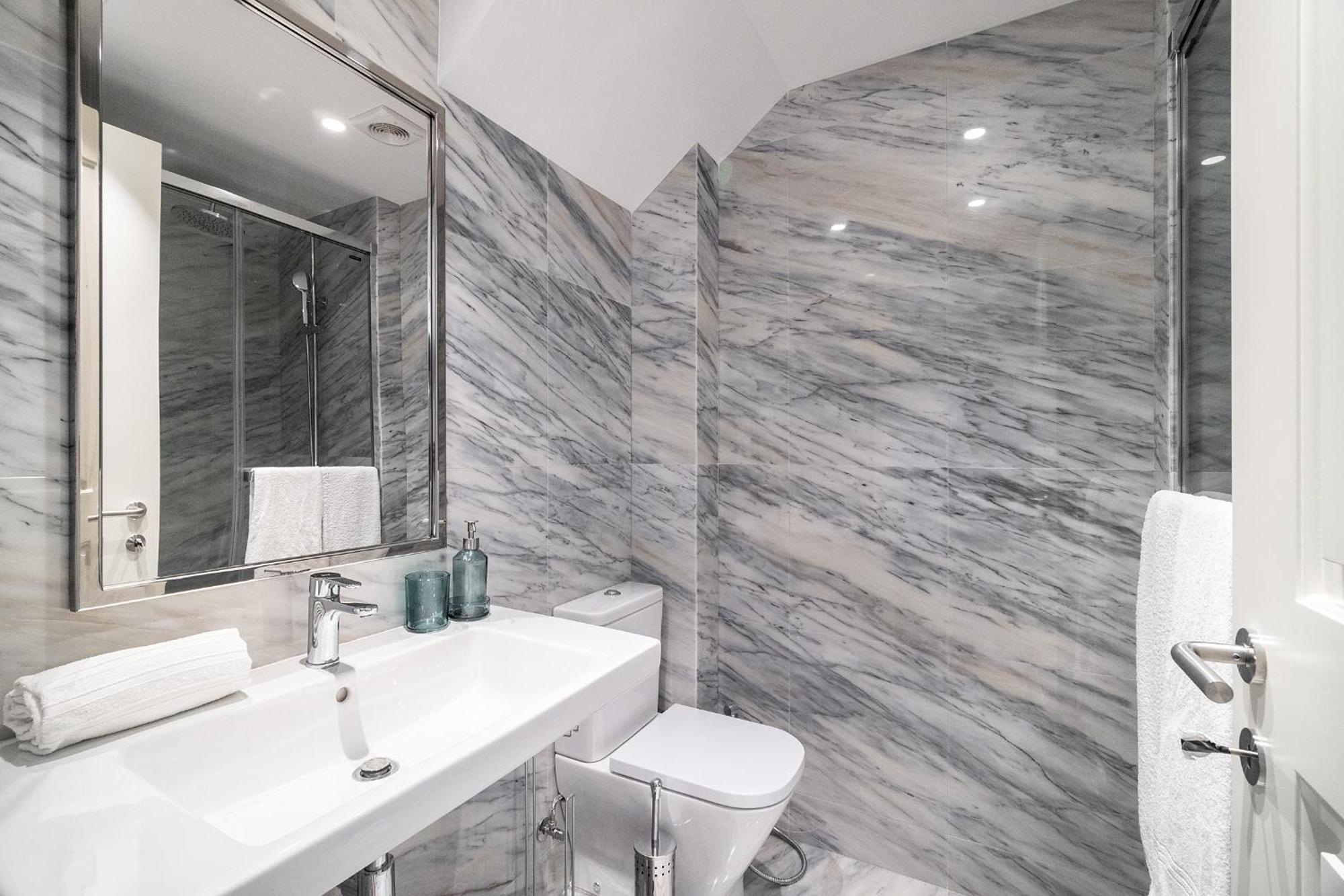 Apartment Chiado Charming *
